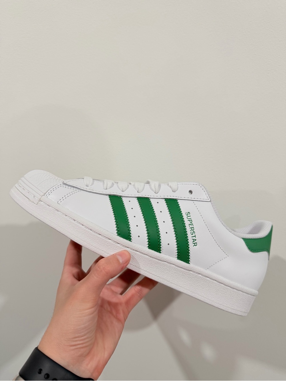 adidas Men’s Superstar Low-Top Sneaker in White and Green size 9.5